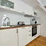 Luxury By Hi5 - Havas Street *