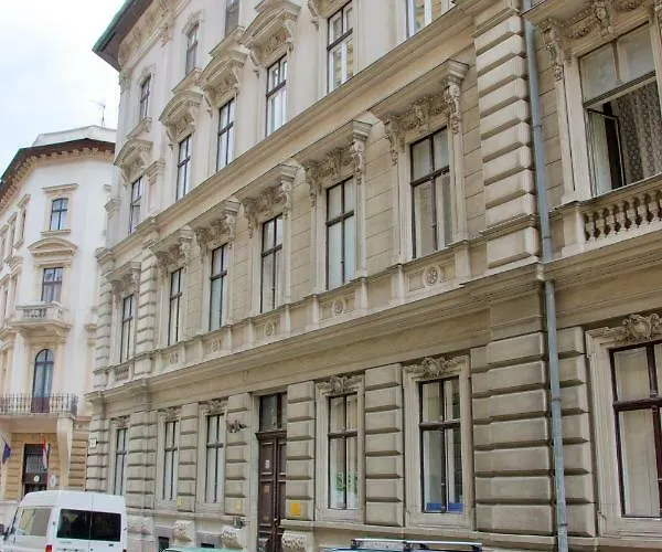 Luxury By Hi5 - Havas Street * Βουδαπέστη