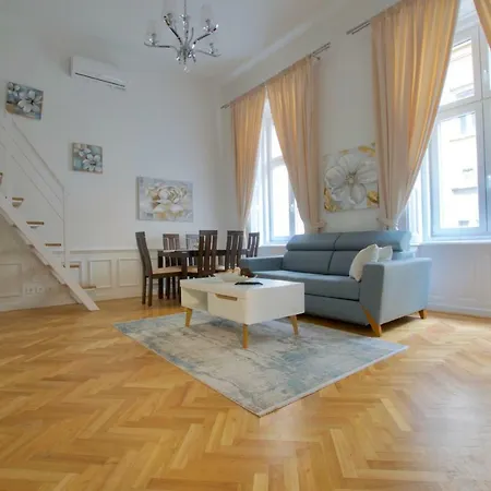 Luxury By Hi5 - Havas Street Apartman Budapest
