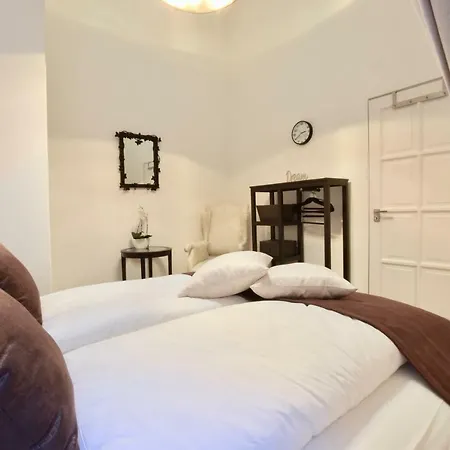 Luxury By Hi5 - Havas Street Apartman Budapest